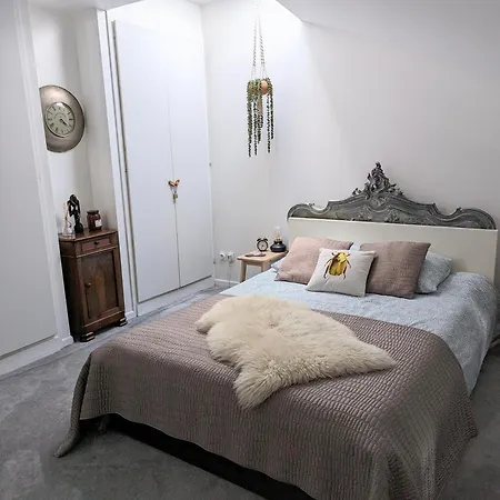 Apartament De Charme Sous Les Toits Avec Vue Sur La Garonne Bordeaux